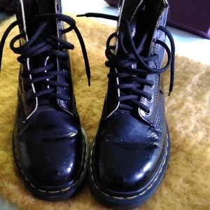 Doc Martens women's size 8 patent leather boots